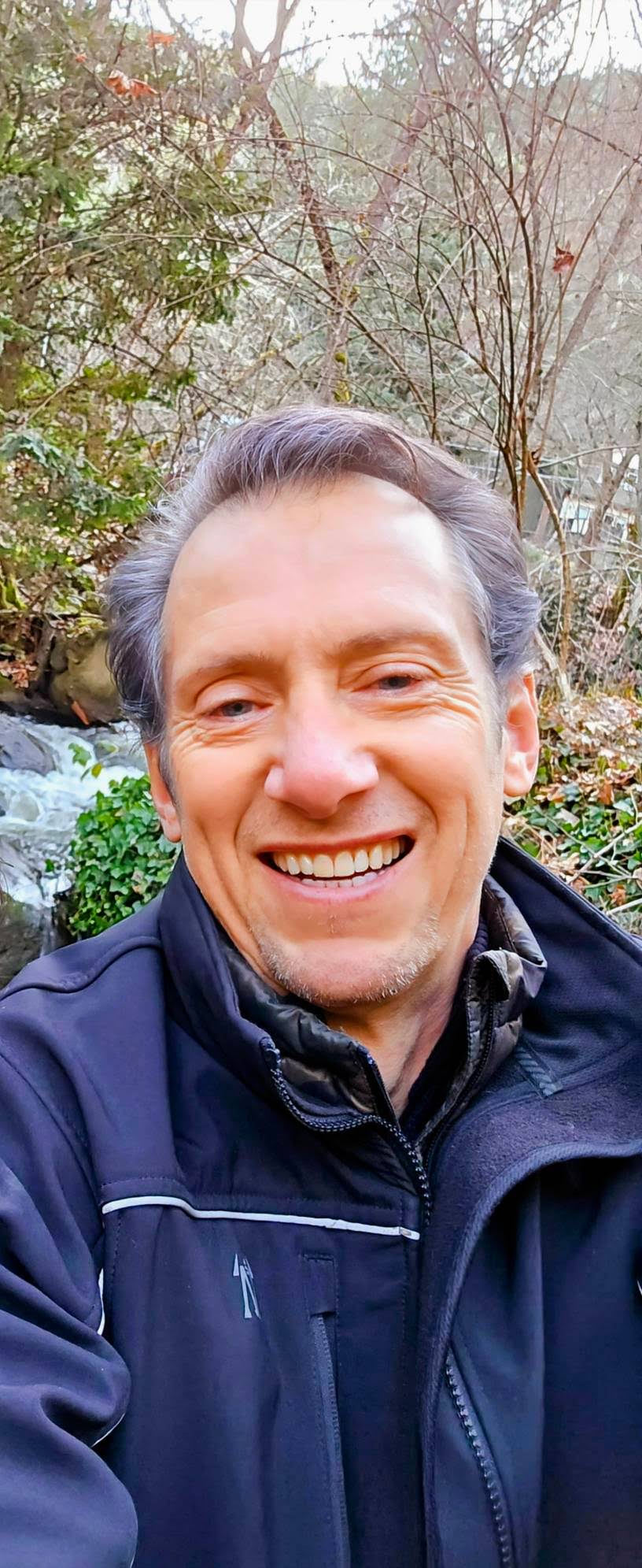 Profile photo of Provider Mark Saren outside